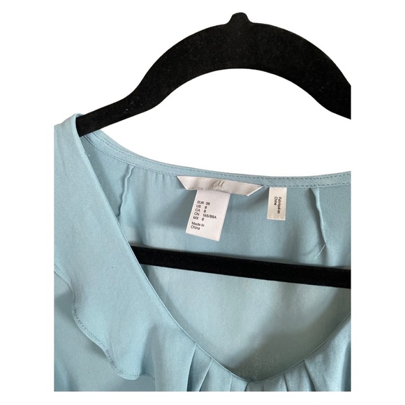 Gorgeous H & M Waterfall blouse - Picture 3 of 3
